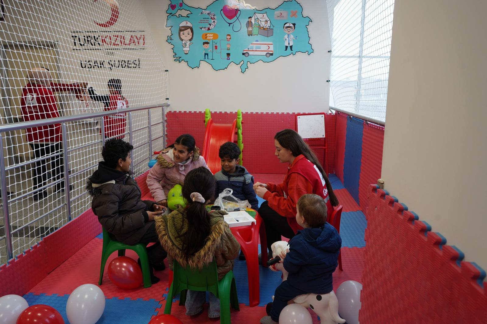 Uşak Eğitim Ve Araştırma Hastanesi Ile Türk Kızılay (1)