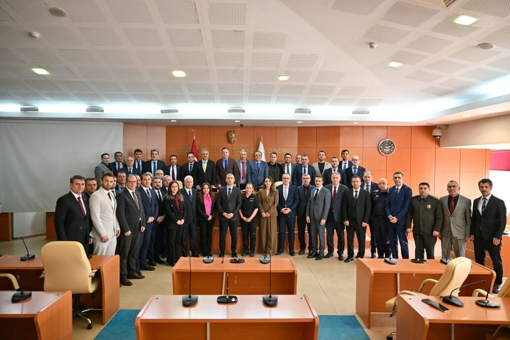 640094424 1225328803104653 3512697338890042658 N