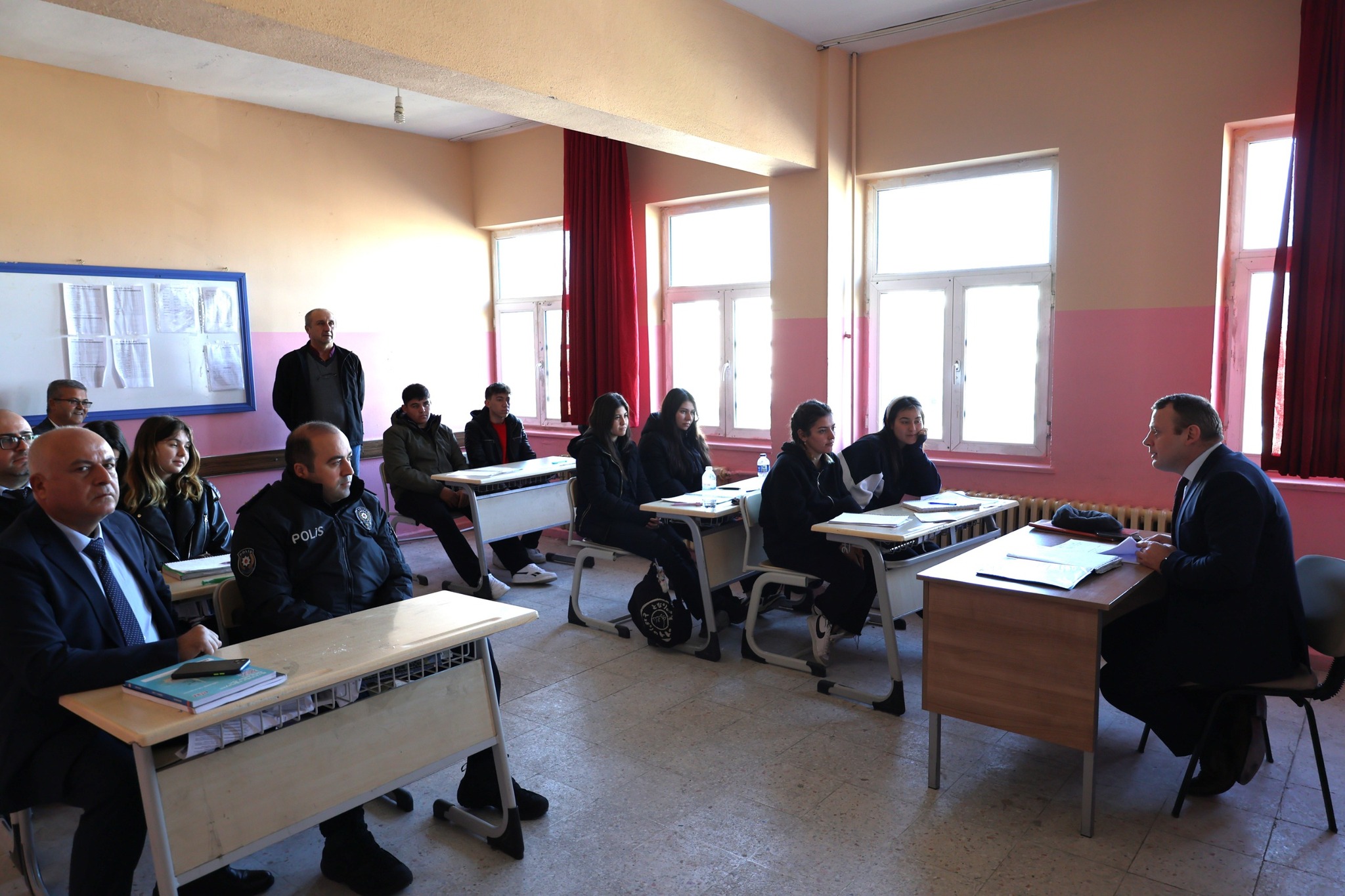 Kaymakam Görmüş Okul