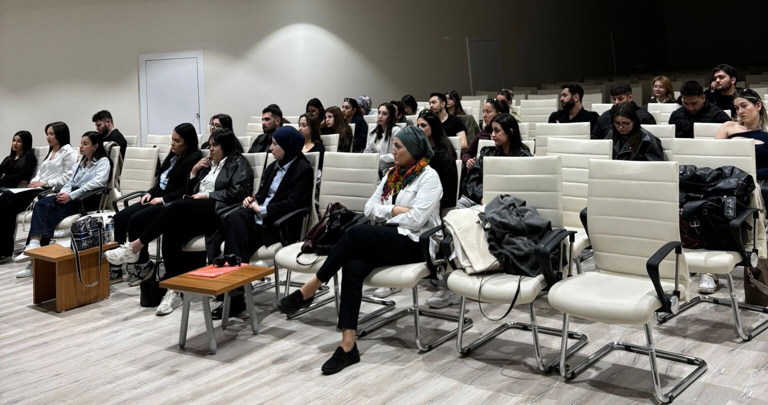 093D848B 75F3 4B53 8556 F19822Ce916B