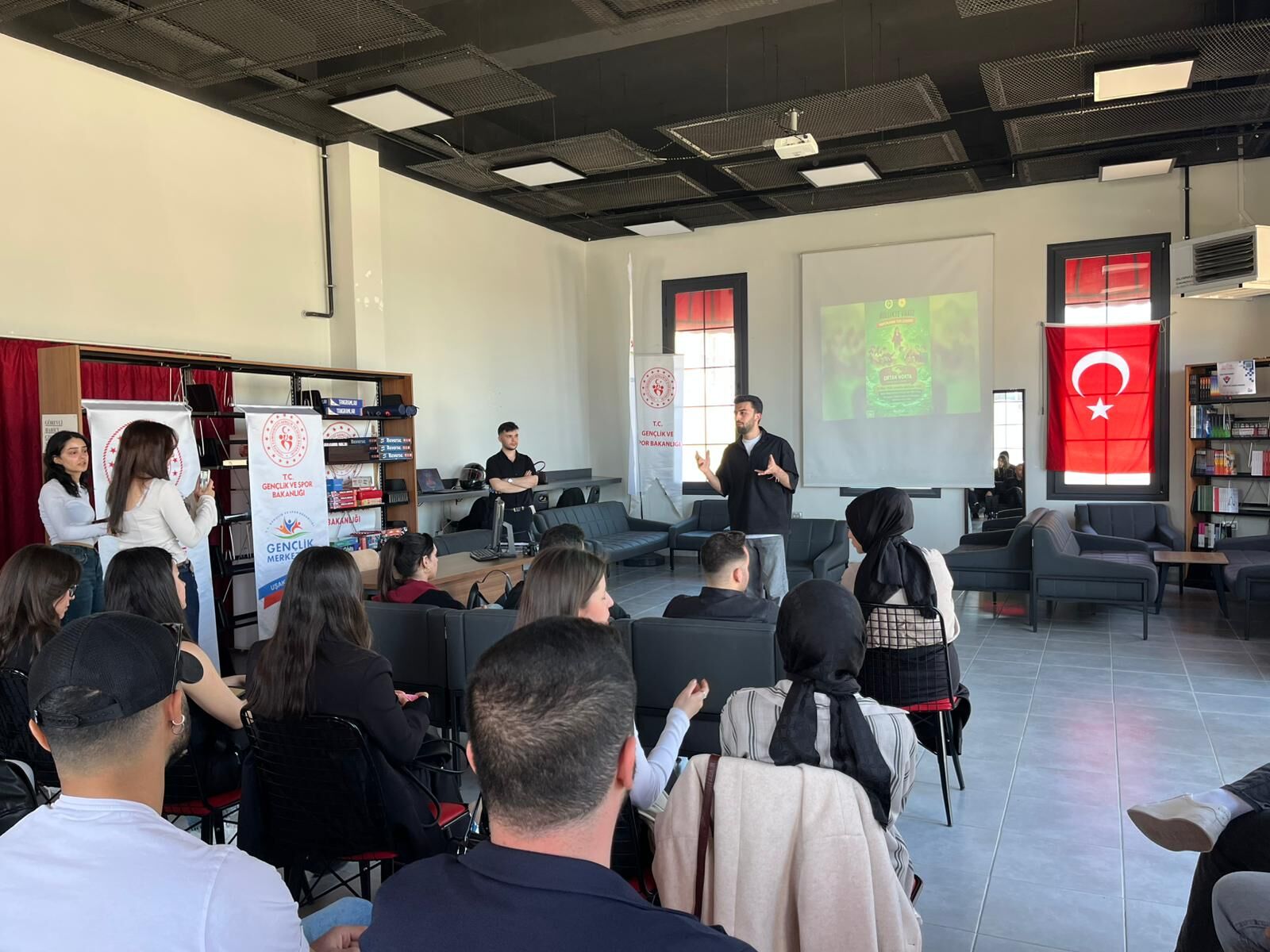 8D5D1132 719D 4D2F A5Fd 64030Ebb52B0