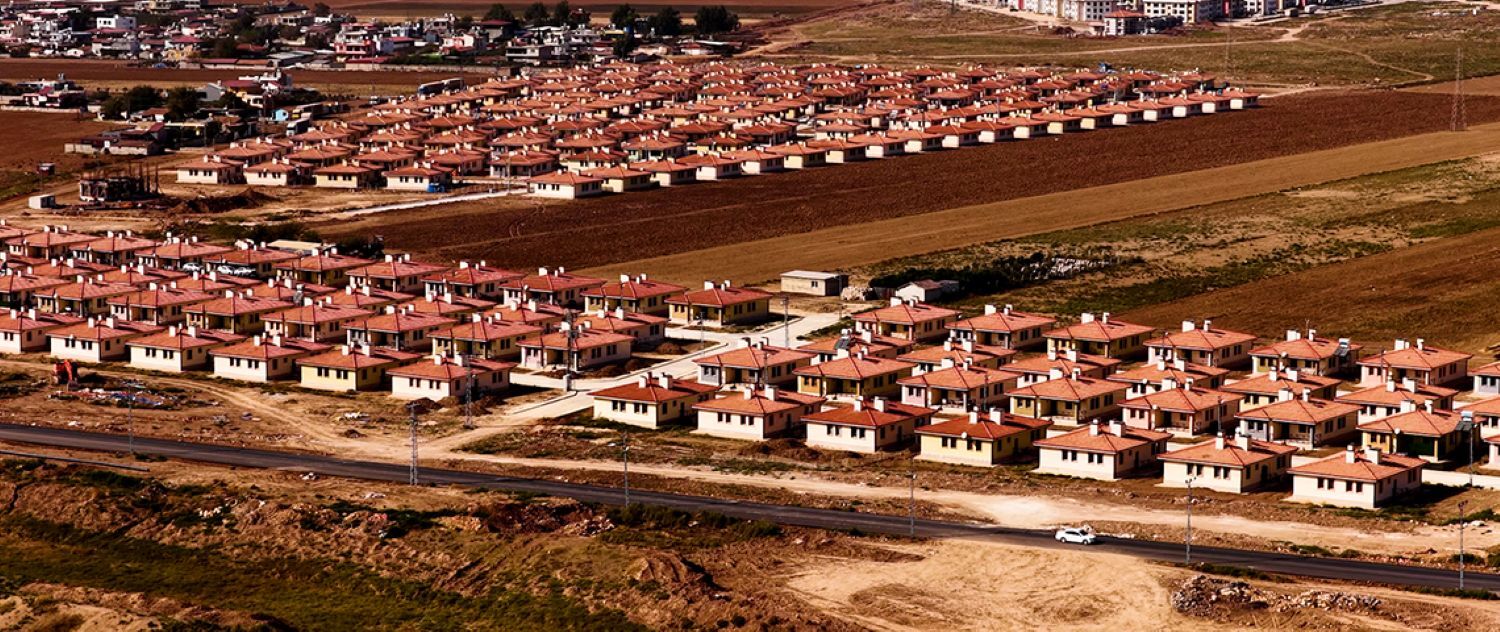 Hatay Kumlu’da Köy Evleri Doldu, Umutlar Yeniden Yeşerdi
