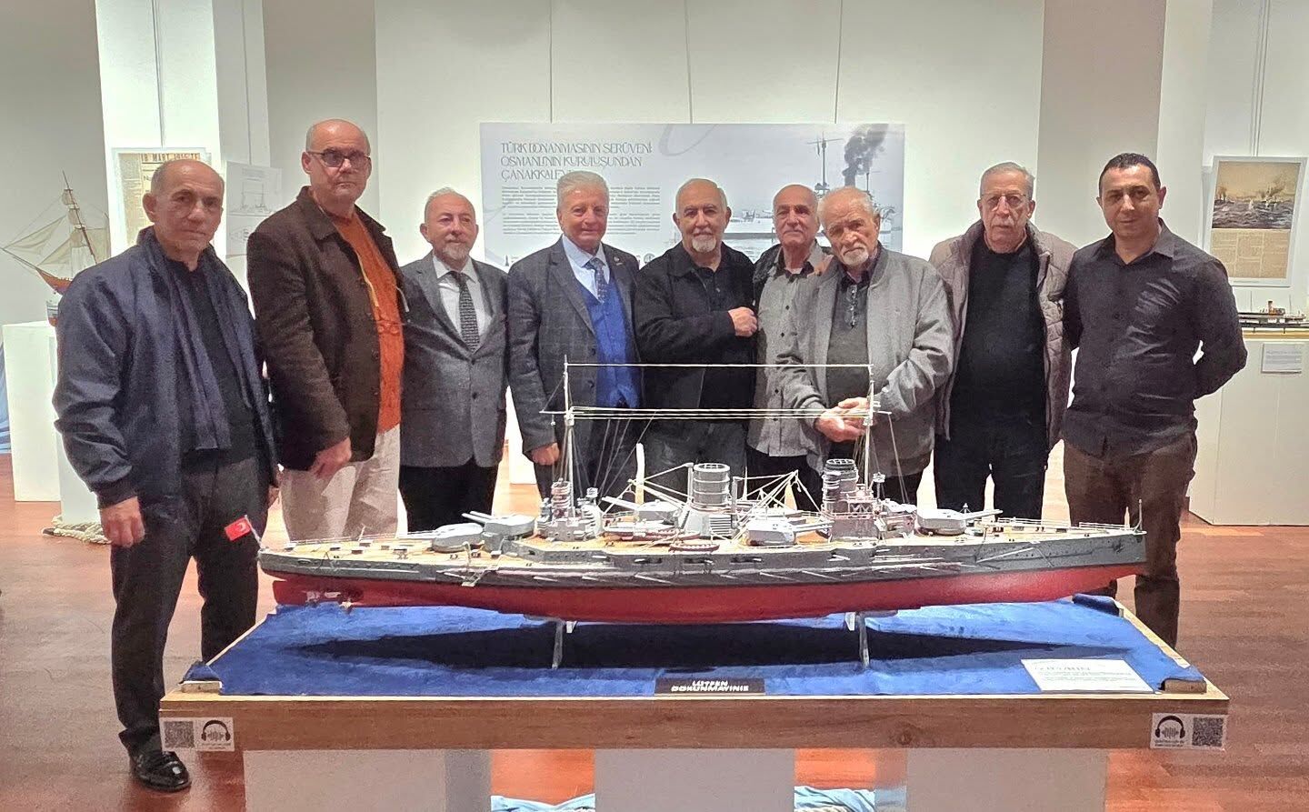 Uşaklı Sanatçı İzmir’de Deniz Müzesi Çağrısı Yaptı (2)