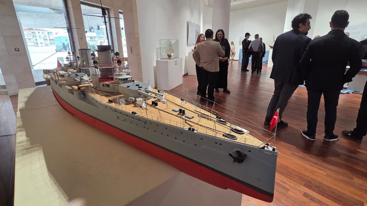 Uşaklı Sanatçı İzmir’de Deniz Müzesi Çağrısı Yaptı (6)