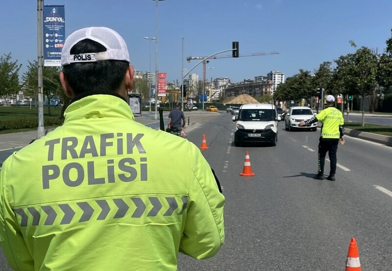 Uşak’ta Bayram Dönüşü Trafik Yoğunluğu (2)