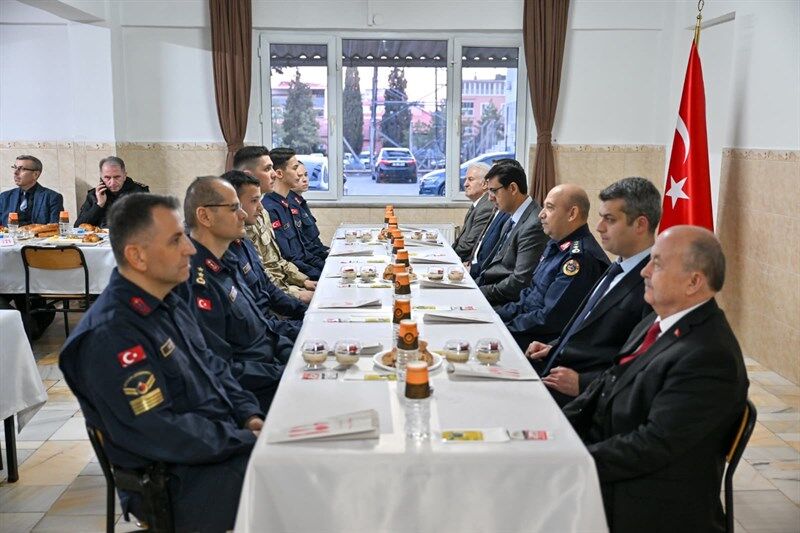 Vali Jandarma Iftar 4