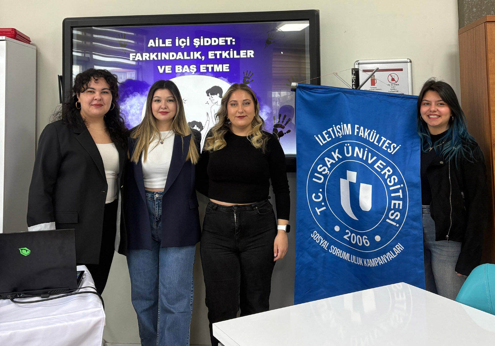 24021D49 9551 4E62 8032 3F27E4Fb7307