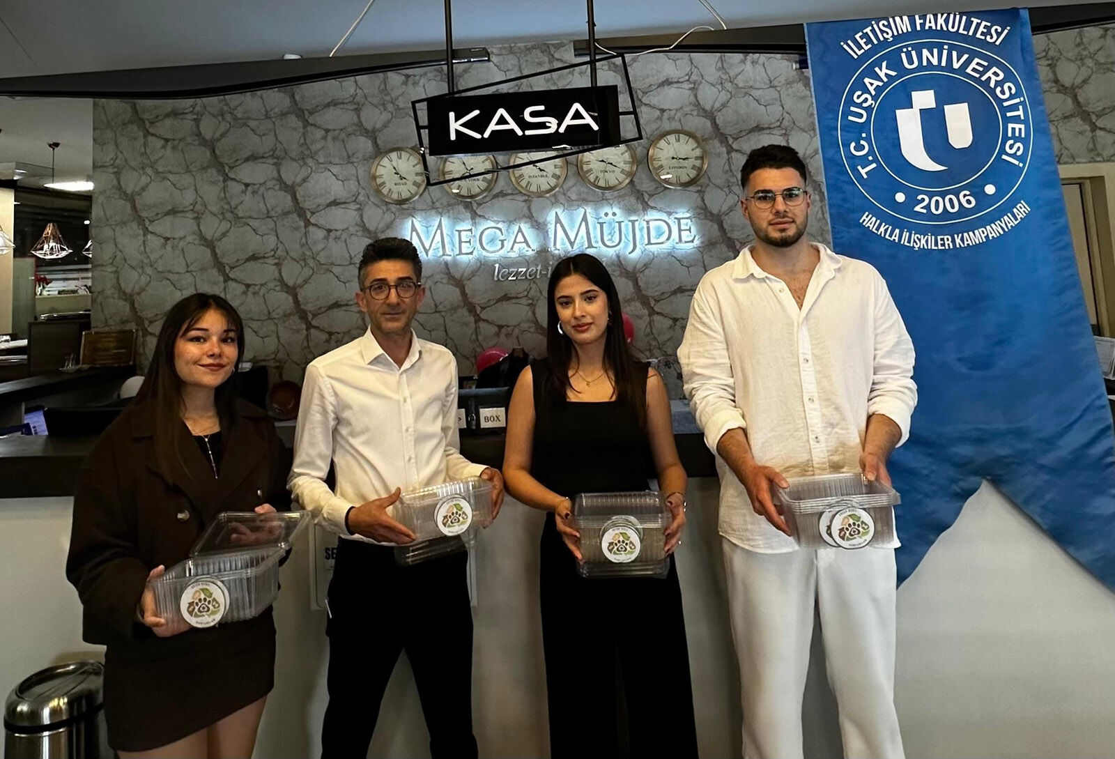 24A1F37F Da86 4A9D 94Ea A79321B383E1