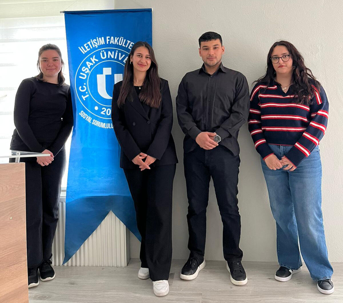 930B2B2E Fbaf 4F1E B196 Fd1C8Ccc74F9