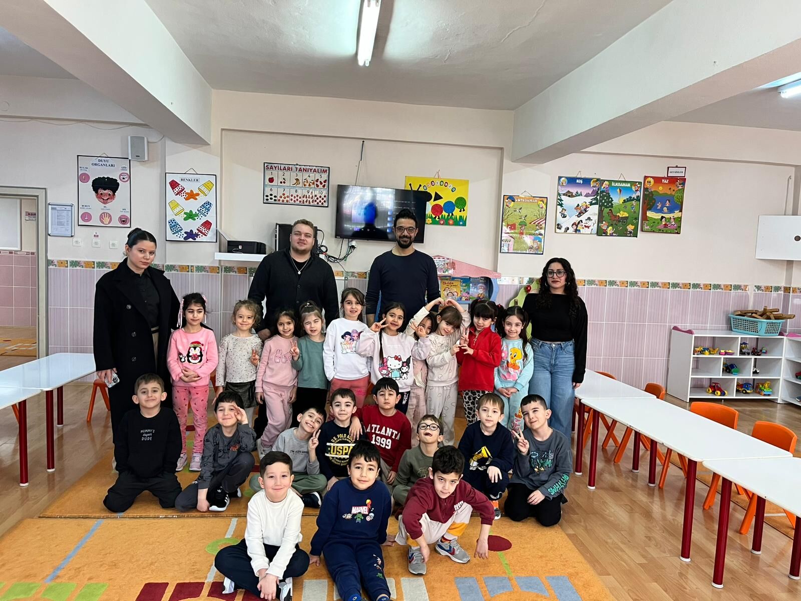 Uşaklı Üniversitelilerden Miniklere Yaratıcı Dokunuş (1)