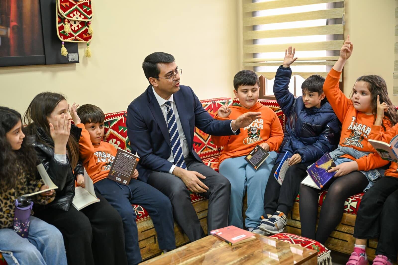 Vali Serdar Kartal-1