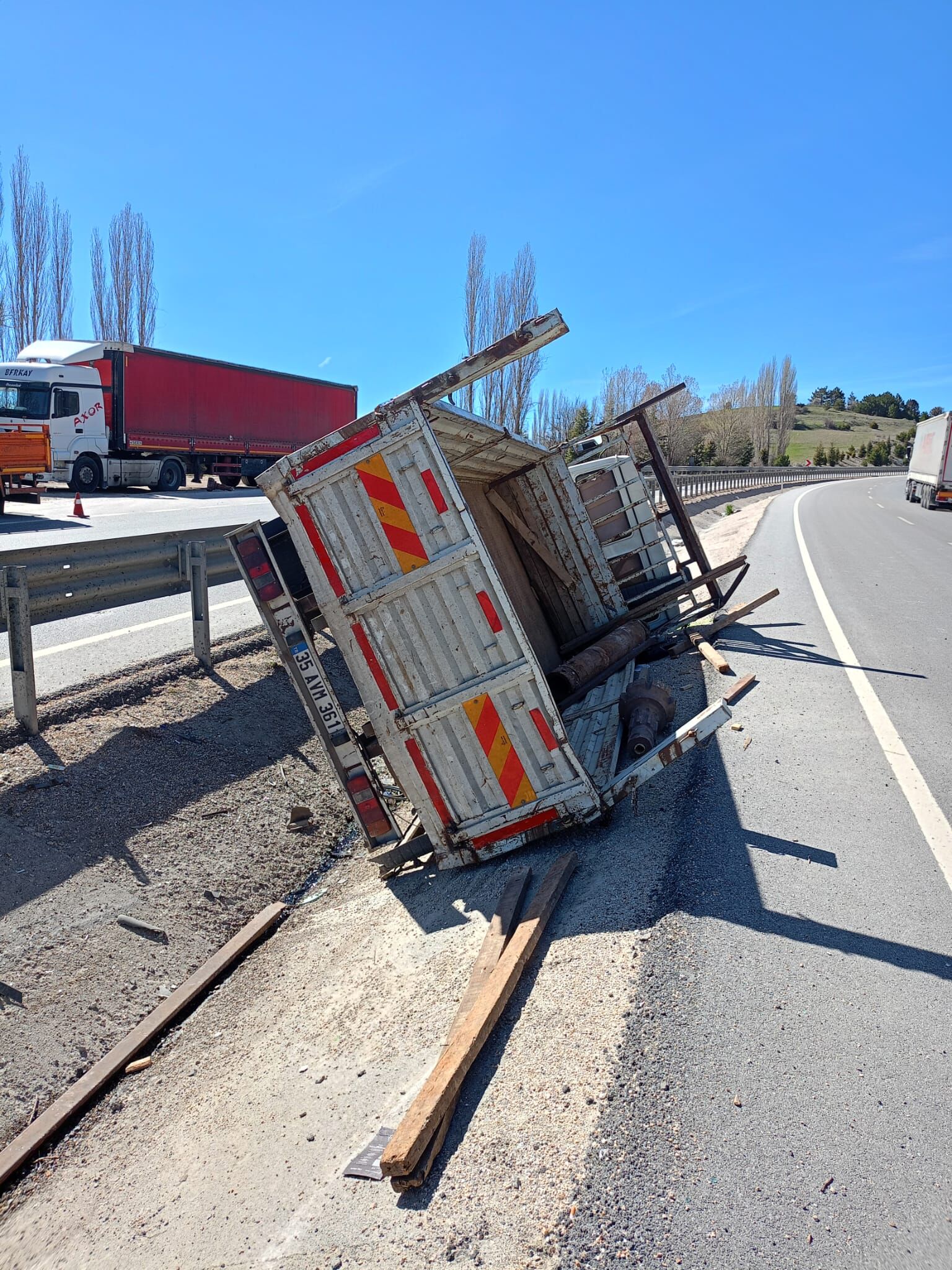 Whatsapp Image 2026 04 20 At 16.41.43 (3)