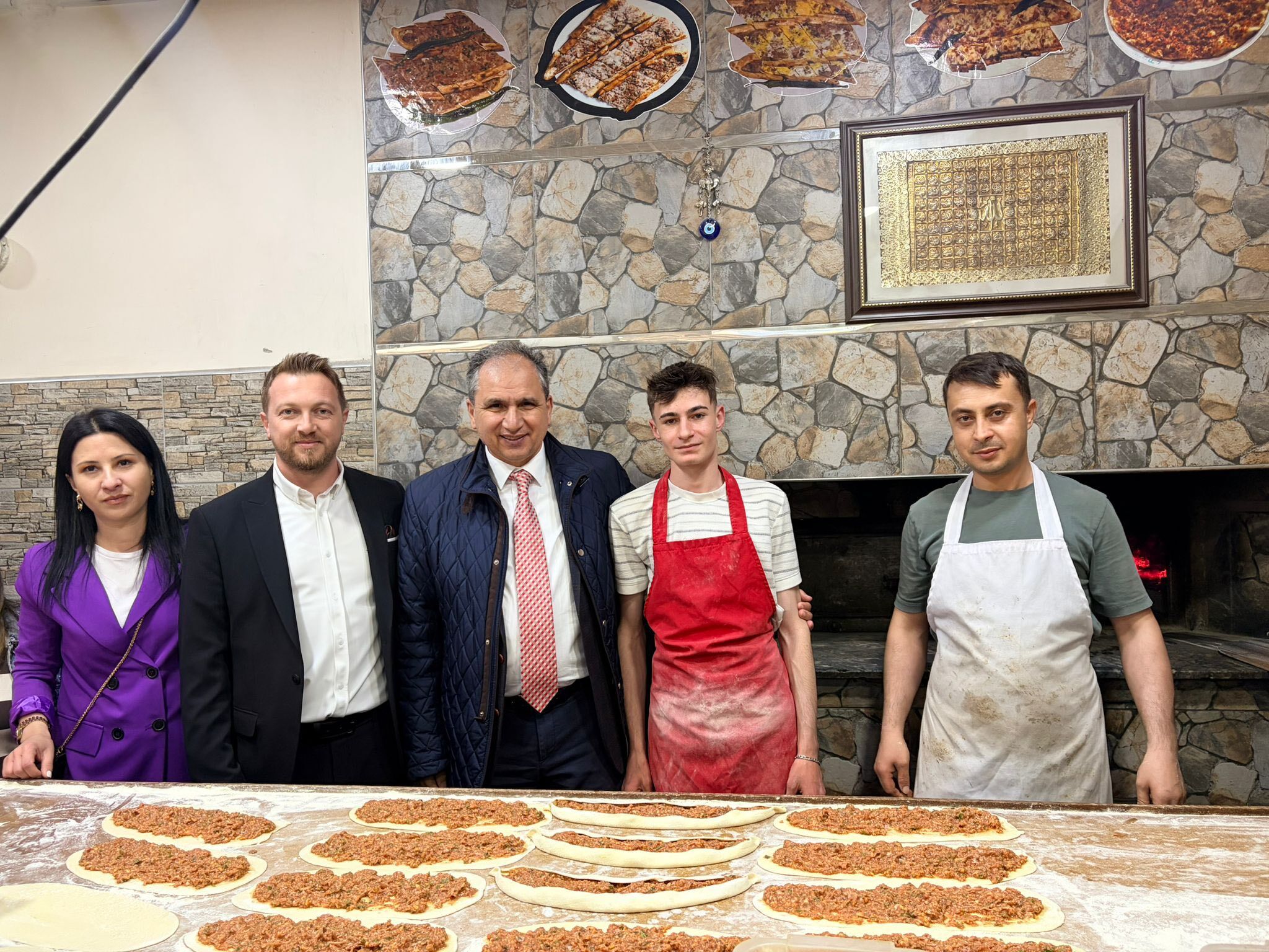 Akparti Eşme
