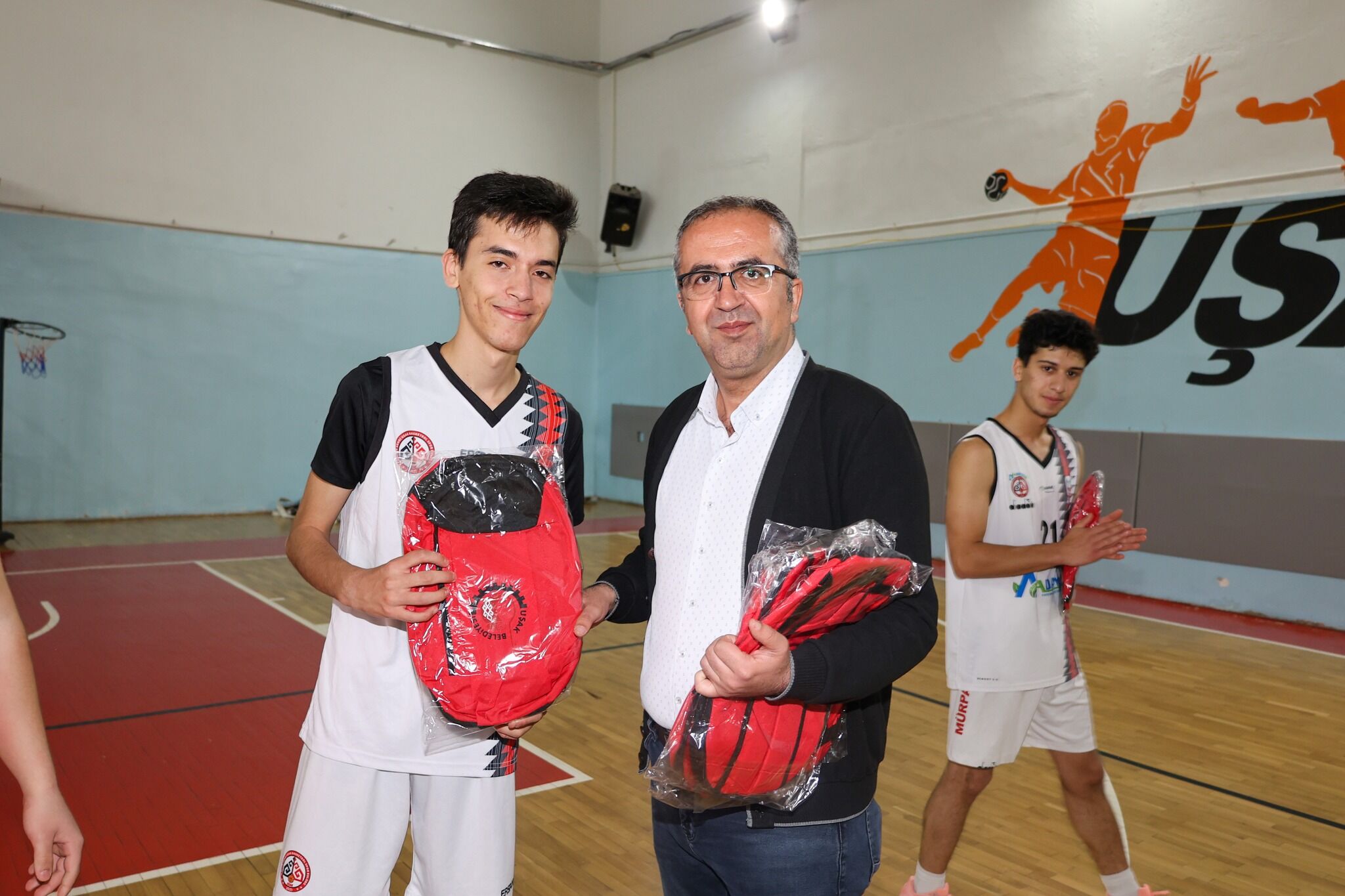 Basket (2)