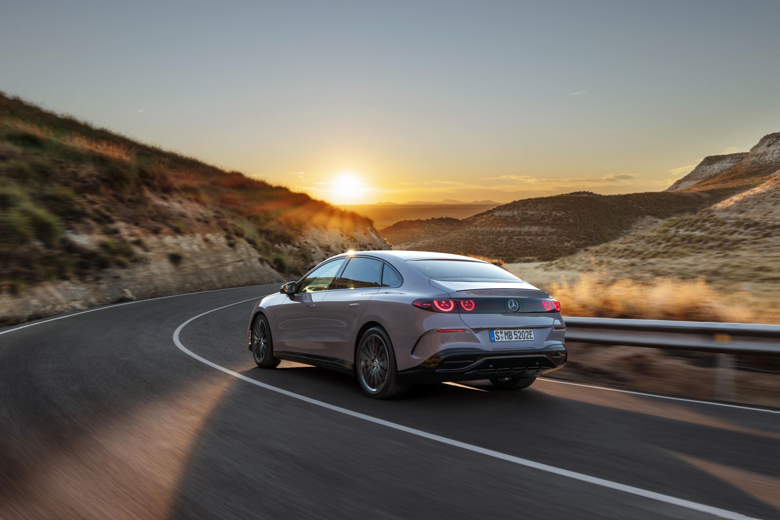 Elektrikli Mercedes C Serisi Nin Avrupa Fiyati Belli Oldu