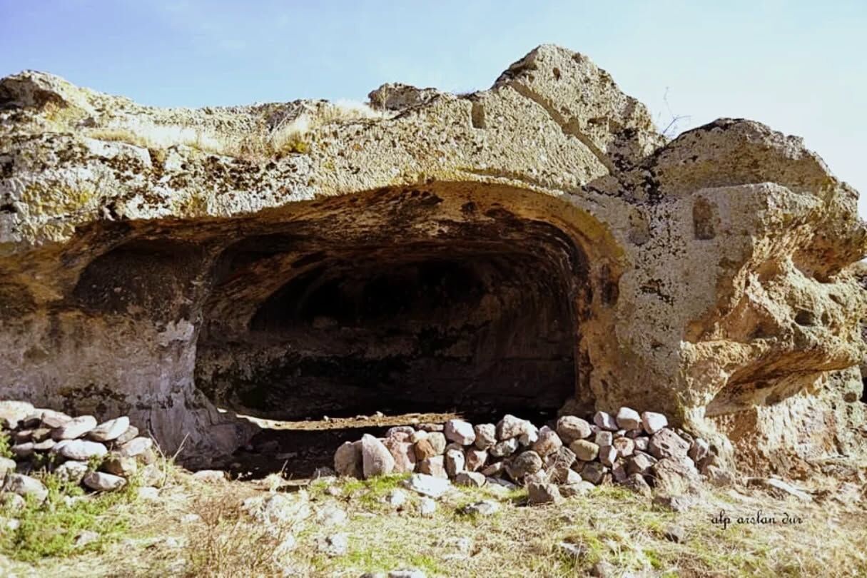 Kayalar (1)