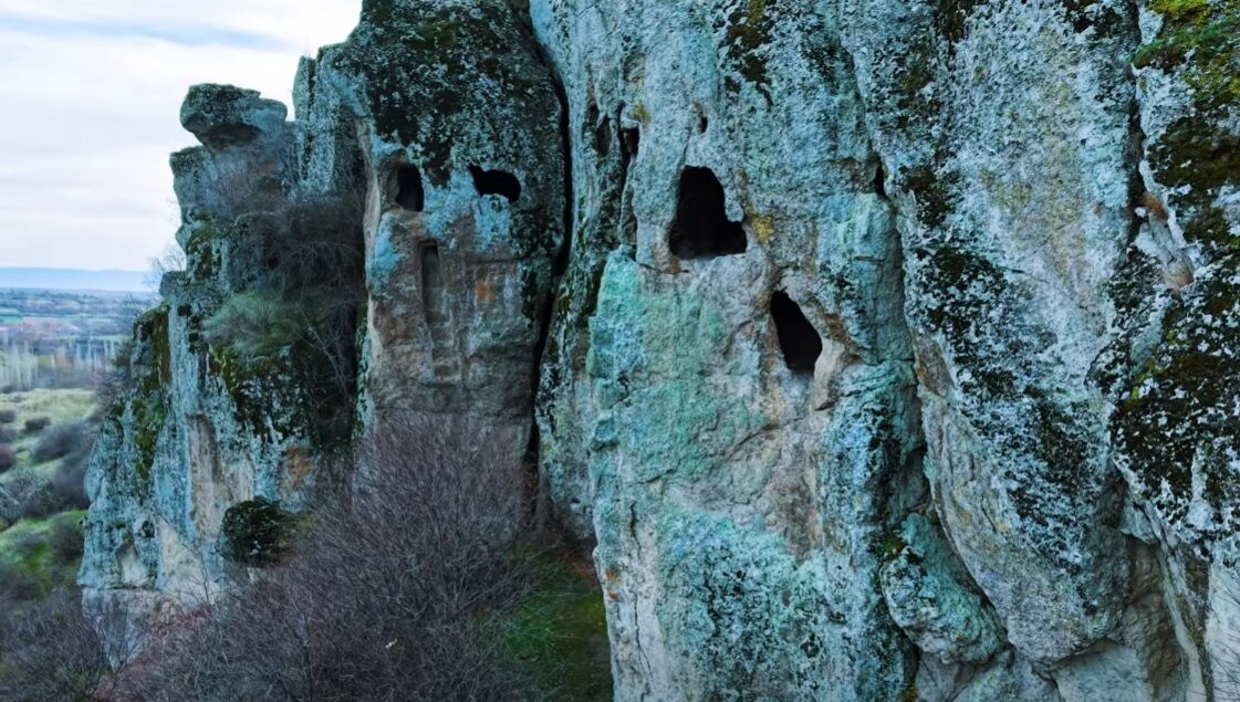 Leşler Kayası 3