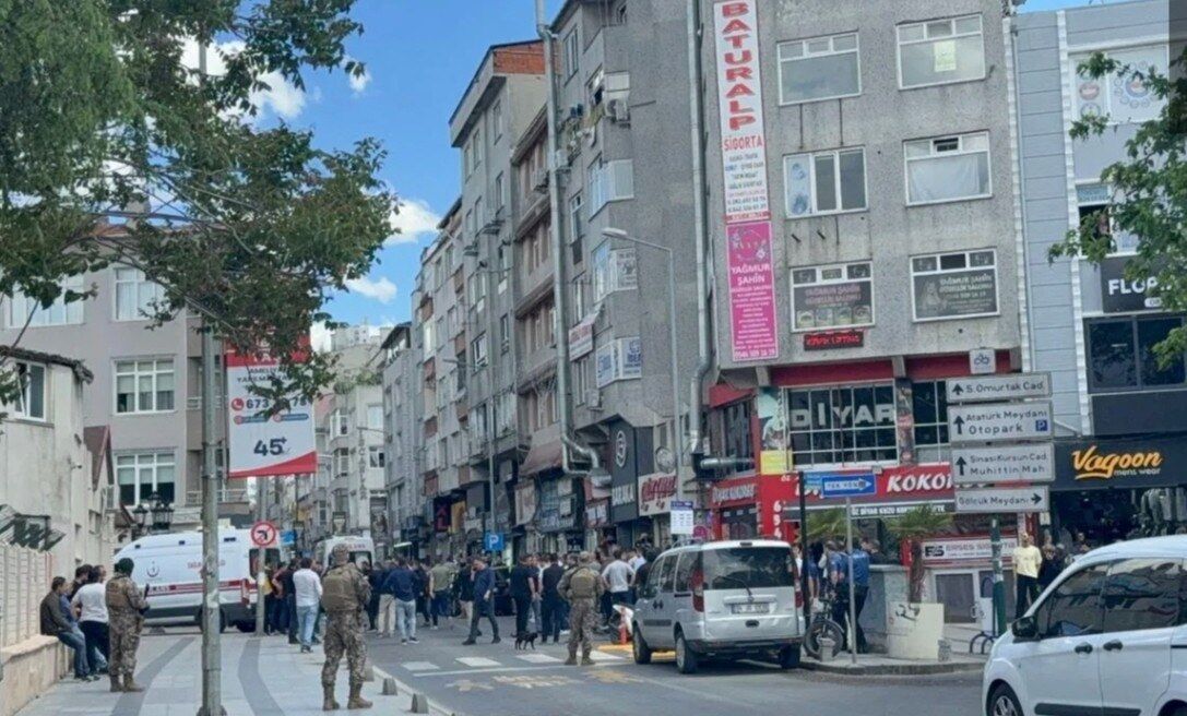 Silahlı Kavgaya Müdahale Eden 2 Polis Şehit Oldu (2)