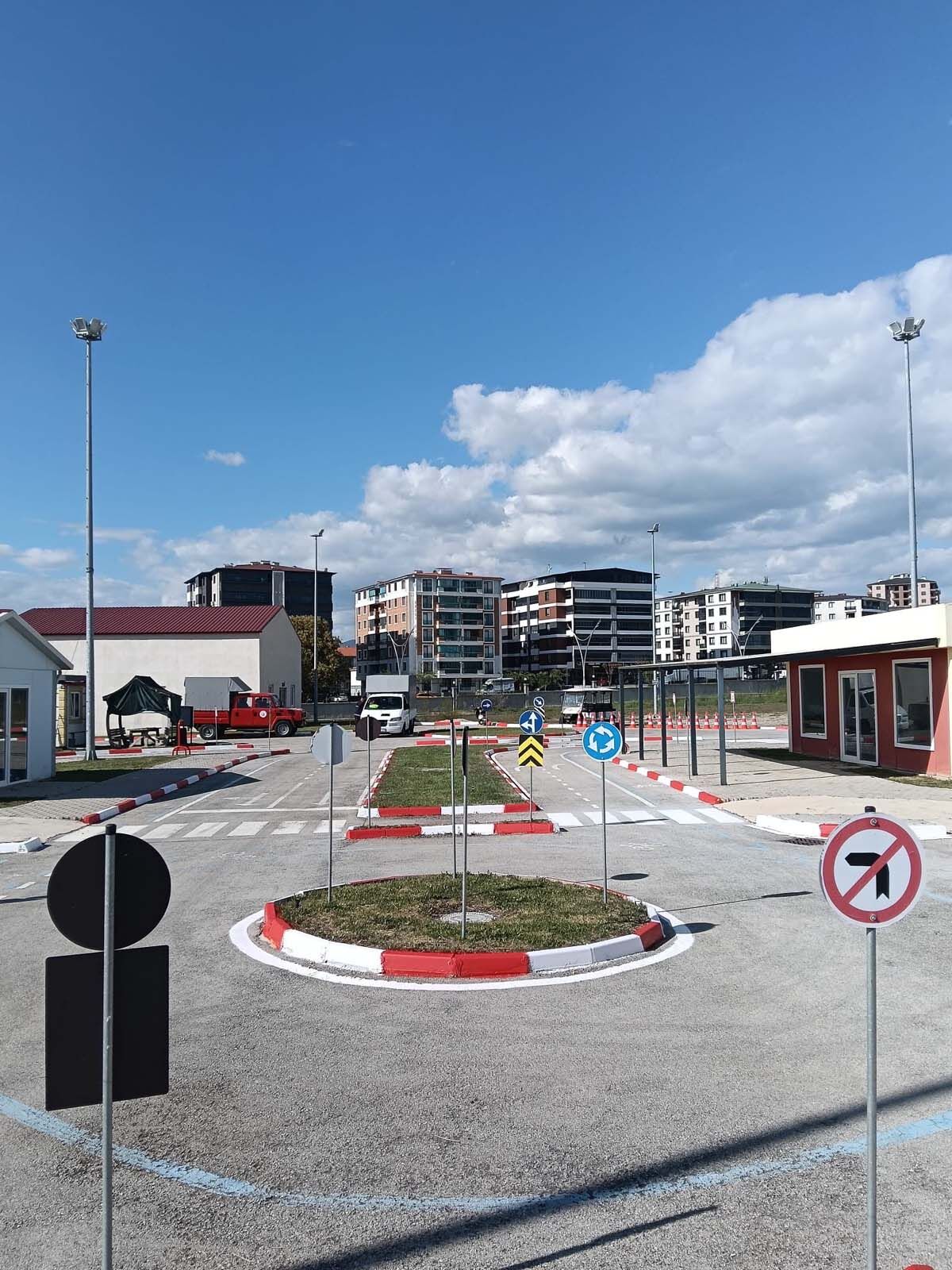Uşak Çocuk Trafik Eğitim Parkı Yenileniyor (1)