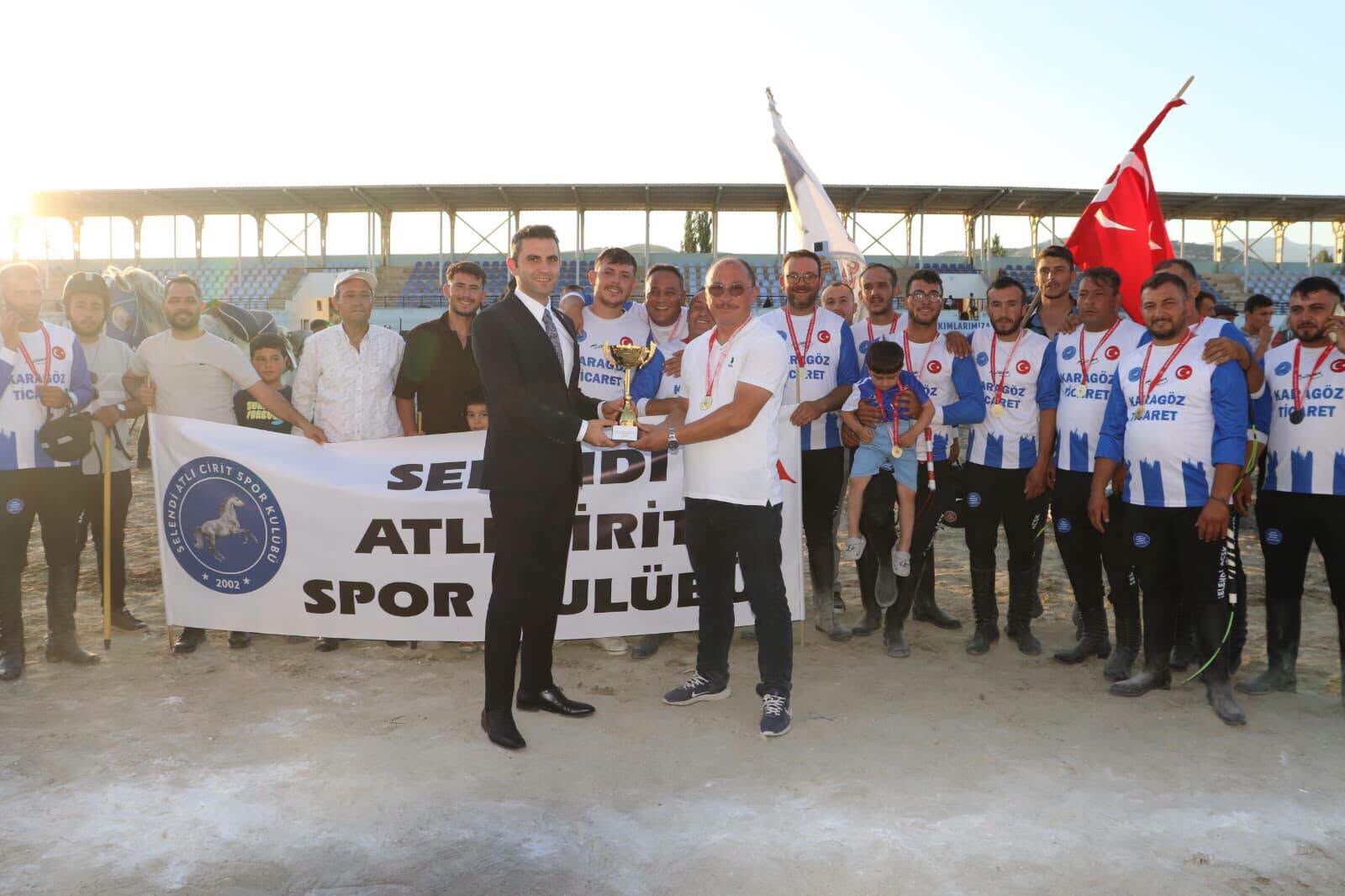 Ata Sporu (2)