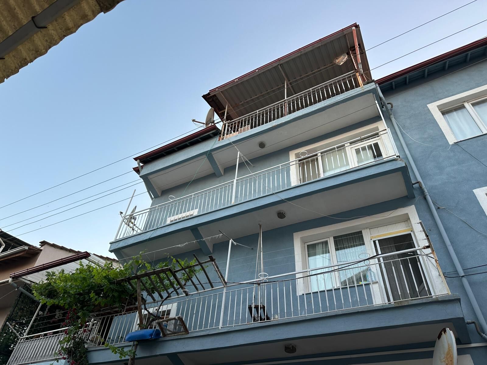 Balkon Düşme (2)