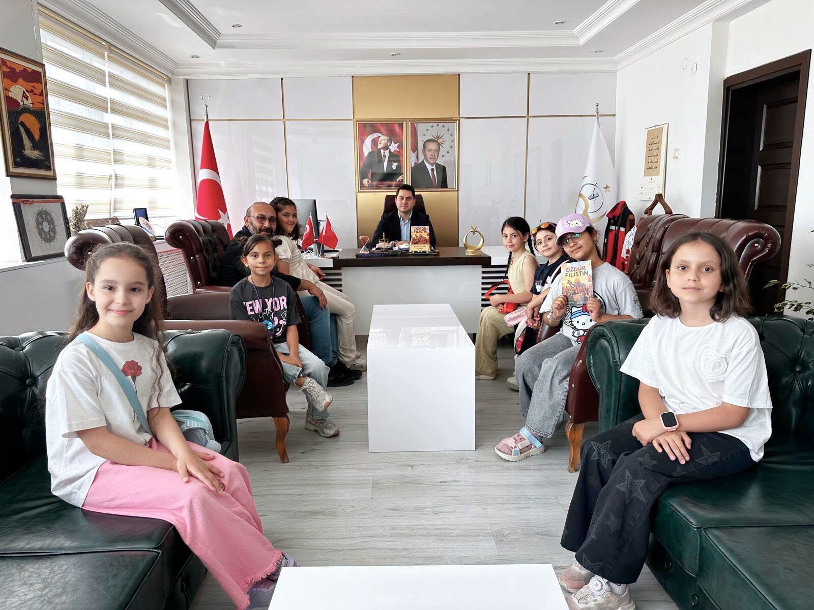 Karahallı Kaymakamlığı