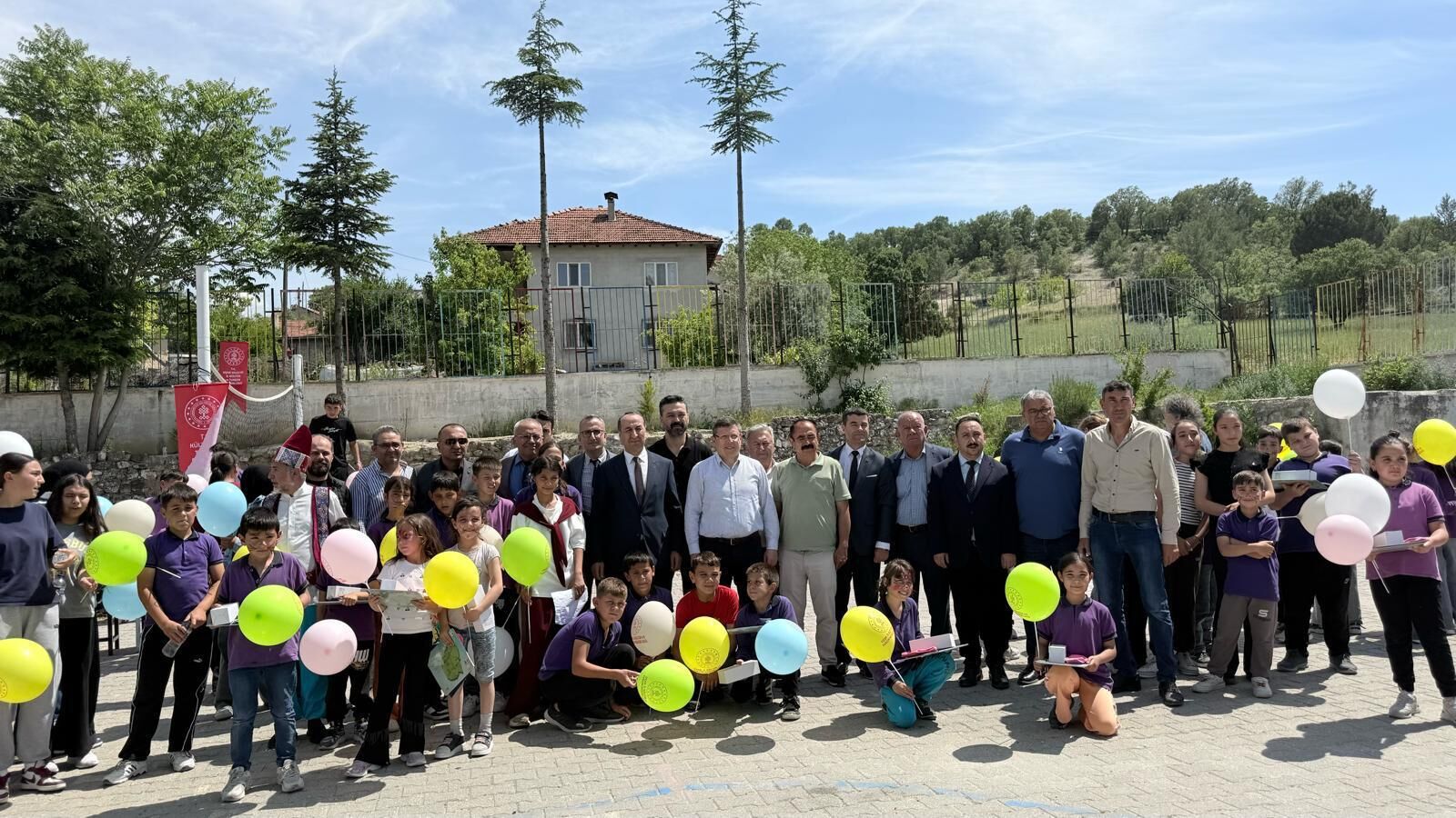 Karakuyu’da Çocuk Şenliği, Kültür Rotası Projesi Köye Neşe Getirdi (2)