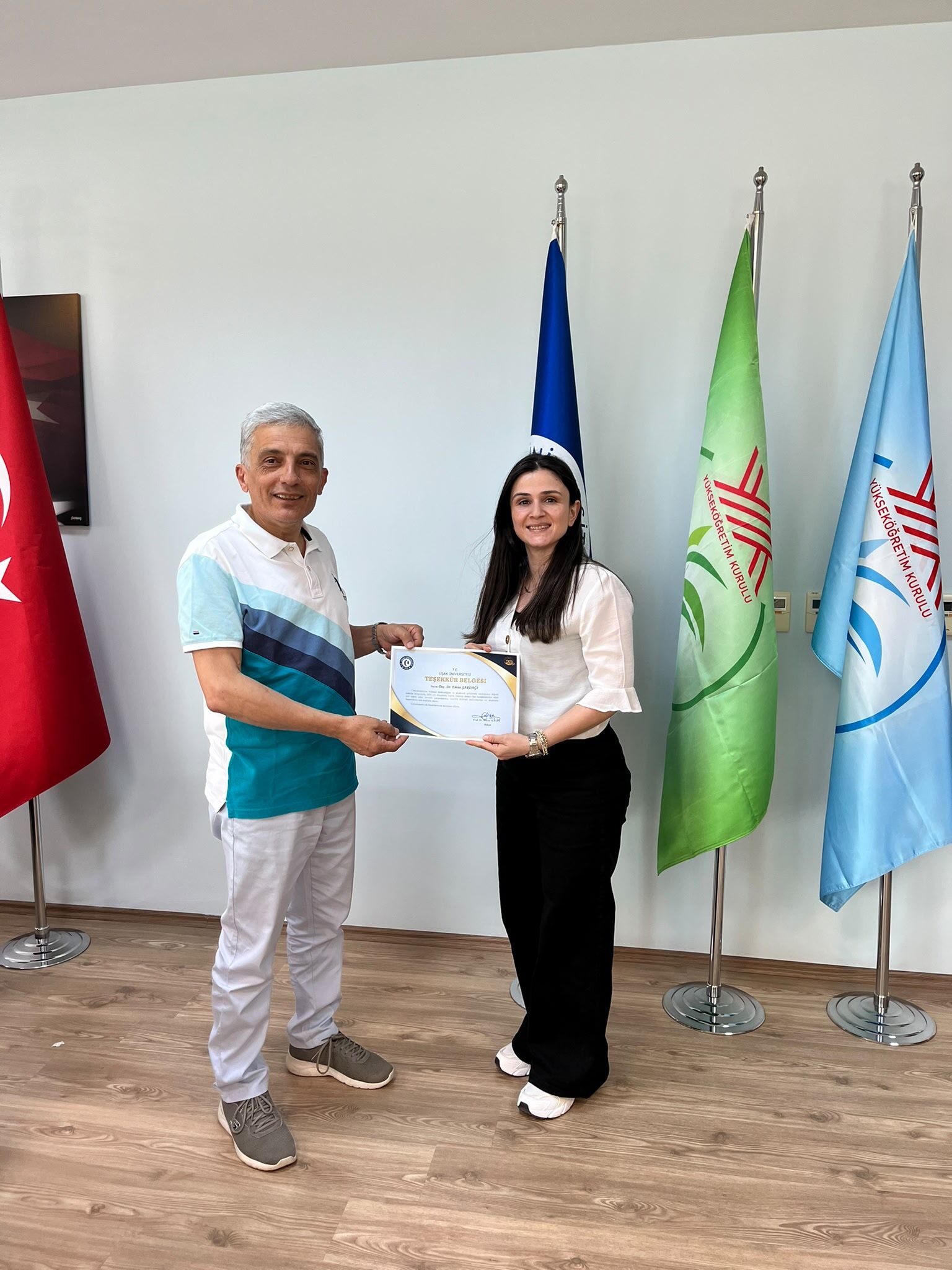 Uşak Üniversitesi İletişim Fakültesinde Akademik Teşvik Başarısı Kutlandı (1)