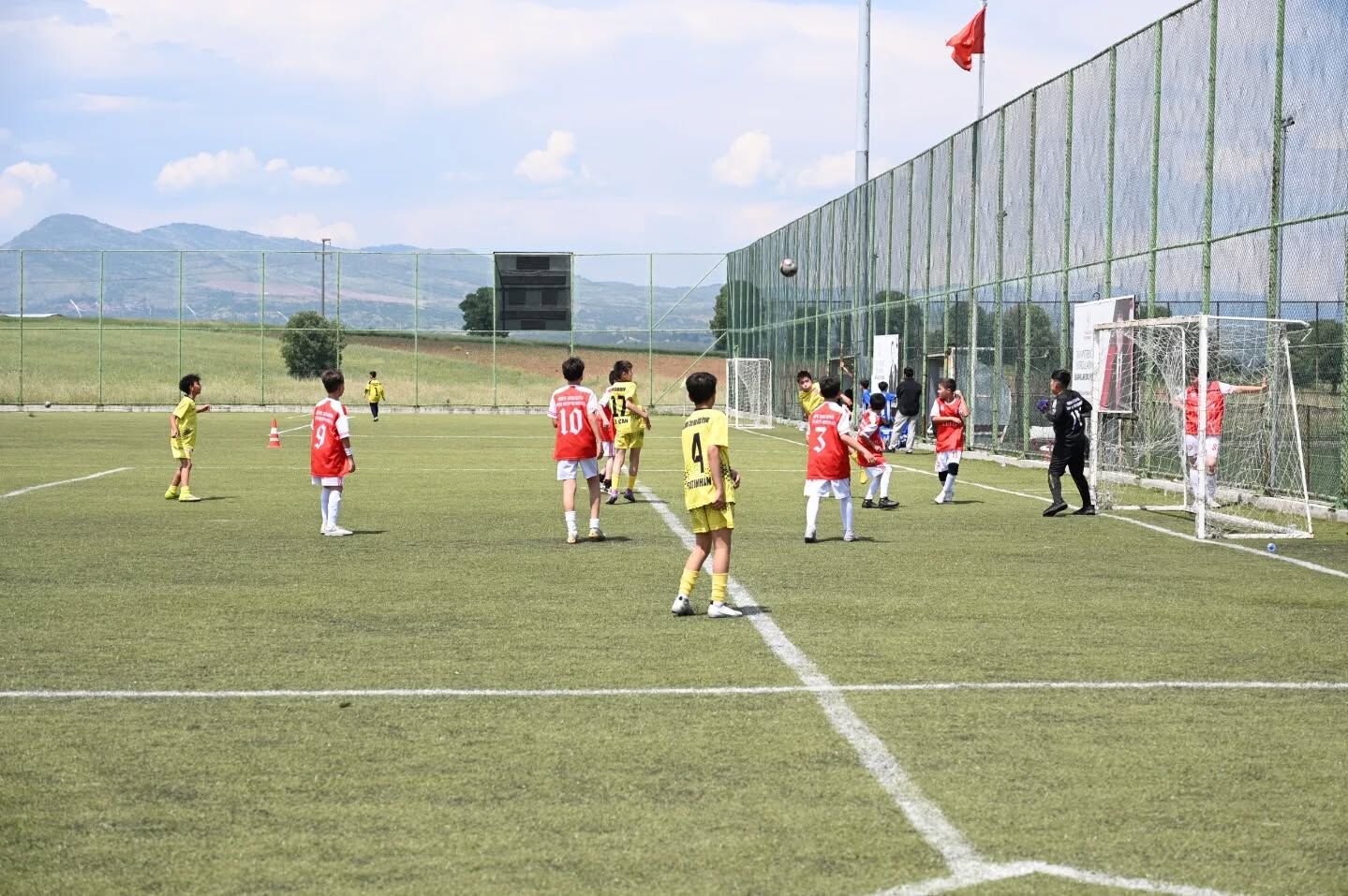 Uşaklı Öğrenciler Spor Oyunları Finallerinde Ter Döktü (4)