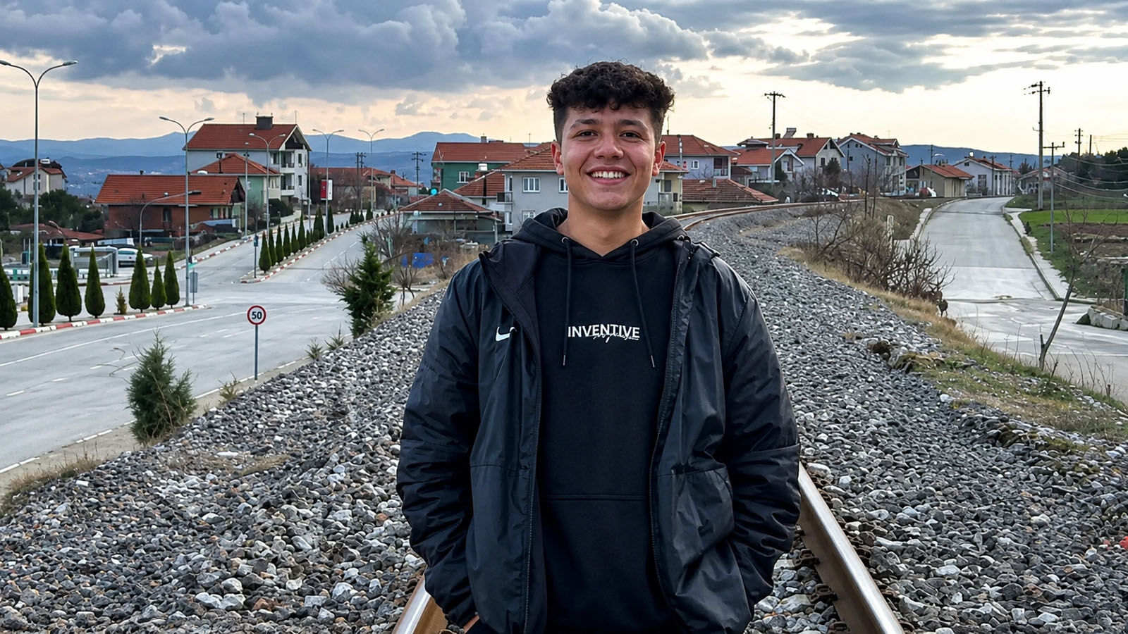 Denize Giren 18 Yaşındaki Eşme’li Genç Hayatını Kaybetti