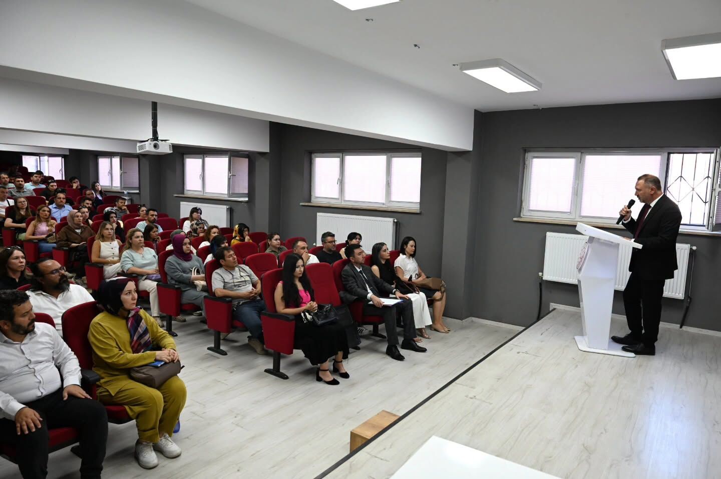 Eğitim Yönetici (2)