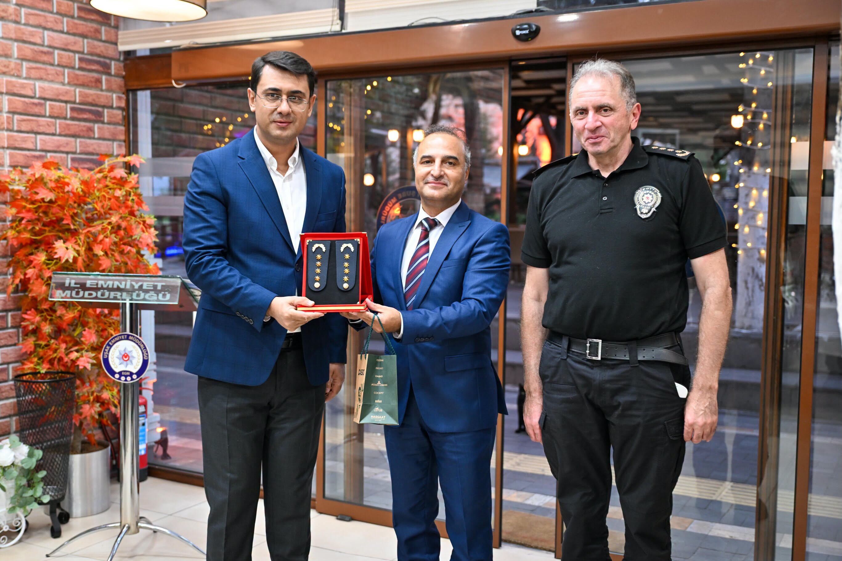 786434782 1066577416364844 9220317554241929584 N