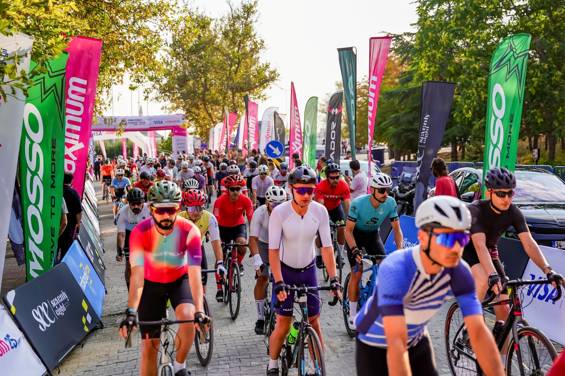 Ankara’da 900 Bisikletçi Pedal Çevirdi: Gran Fondo Başkent’te Şampiyonlar Belli Oldu