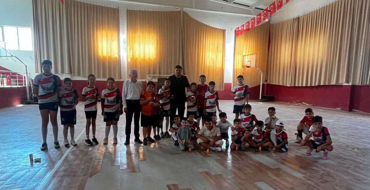 Kızılcasöğüt Spor Alanı