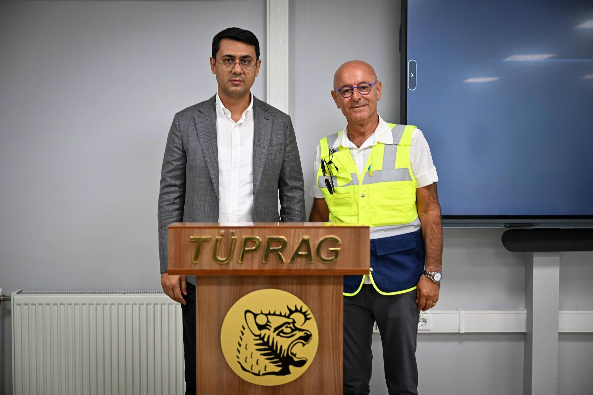 Tüprag Vali 4
