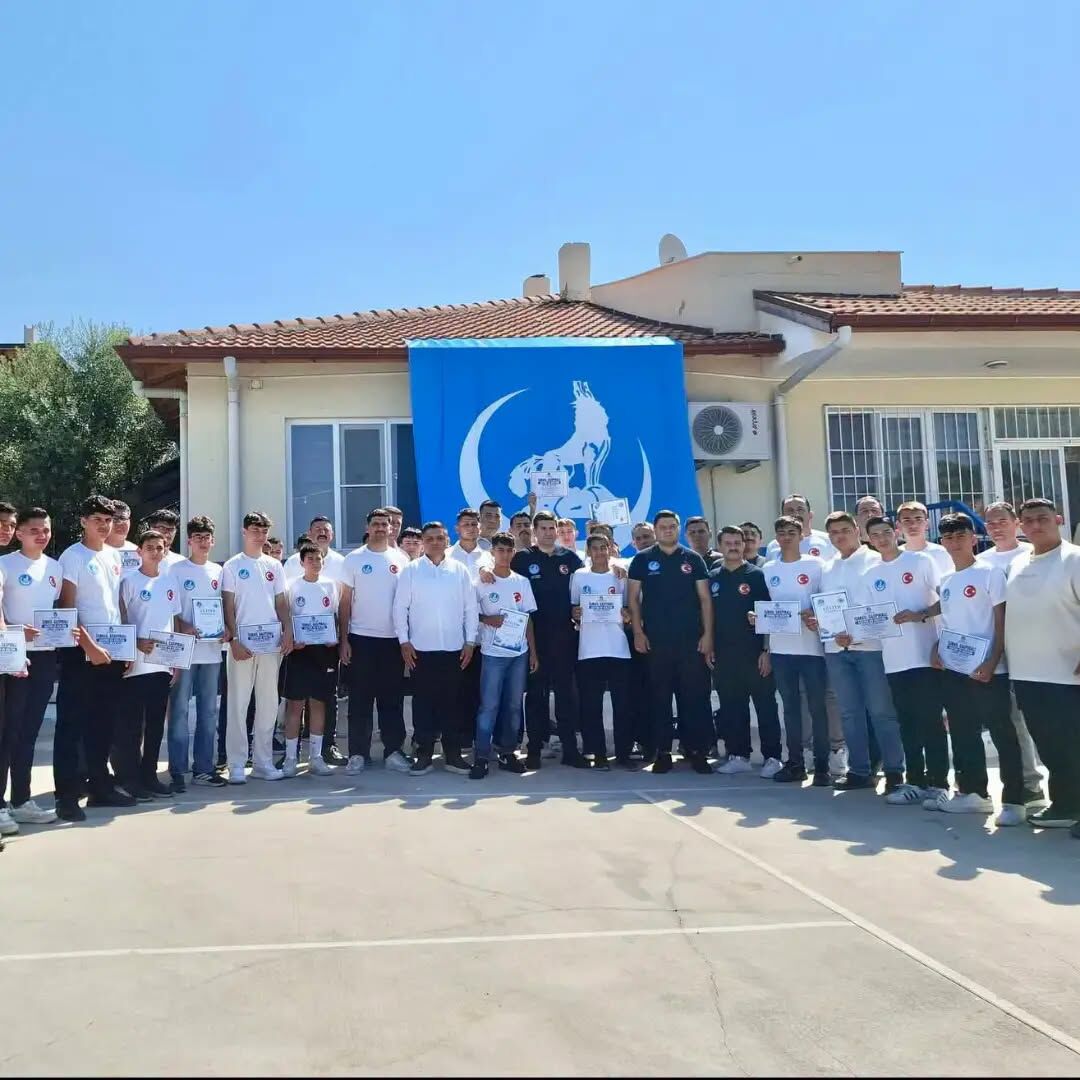 Ülkü Ocakları (2)