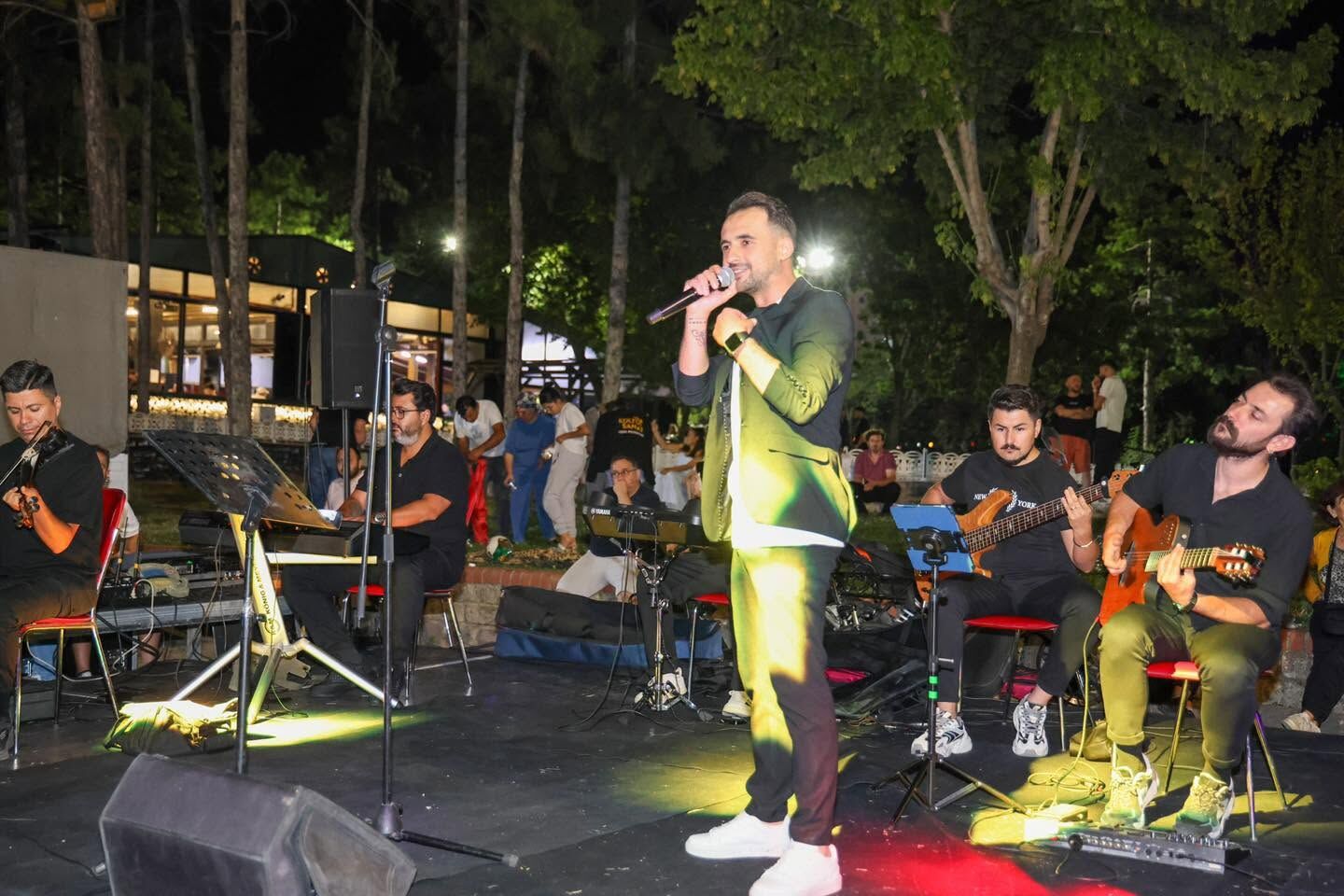 Uşak’ta Yaz Akşamına Müzik Molası (1)