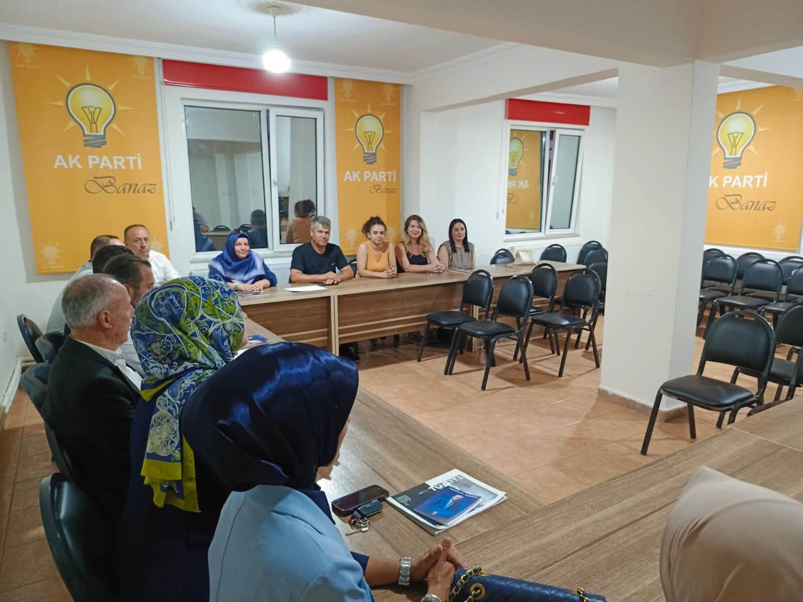 Ak Kadin Banaz (1)