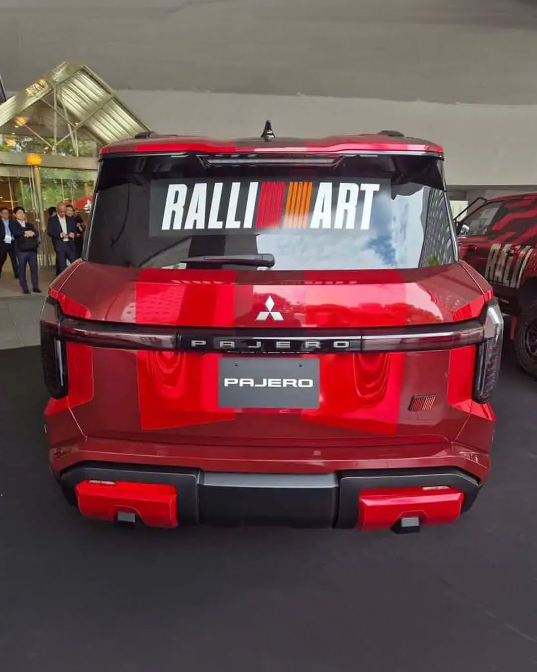 Mitsubishi Pajero’ya Ralliart Dokunuşu Dakar Efsanesi Yeniden Doğar Mı (1)