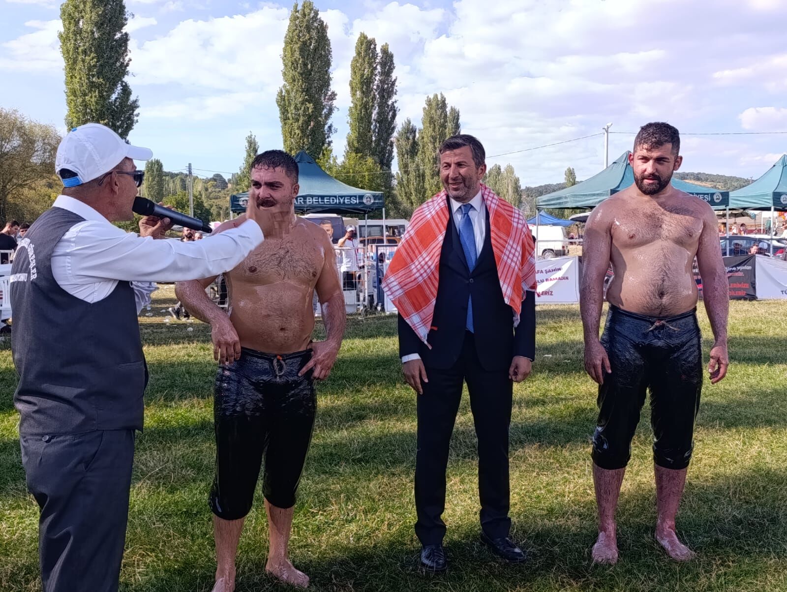 Pazarlar İlçesinde 300 Pehlivan Kıran Kırana Mücadele Etti (4)