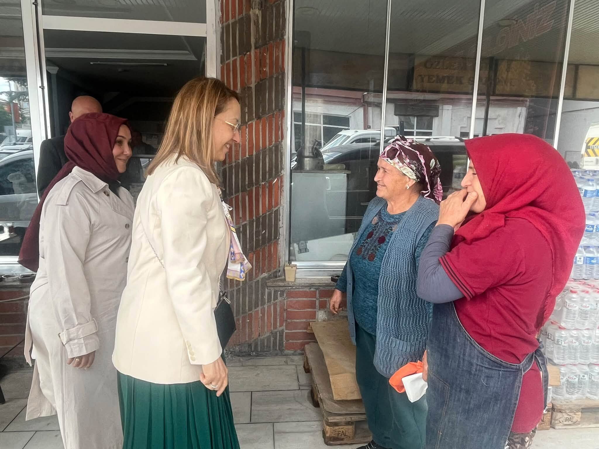 Ak Kadın Sivaslı (4)