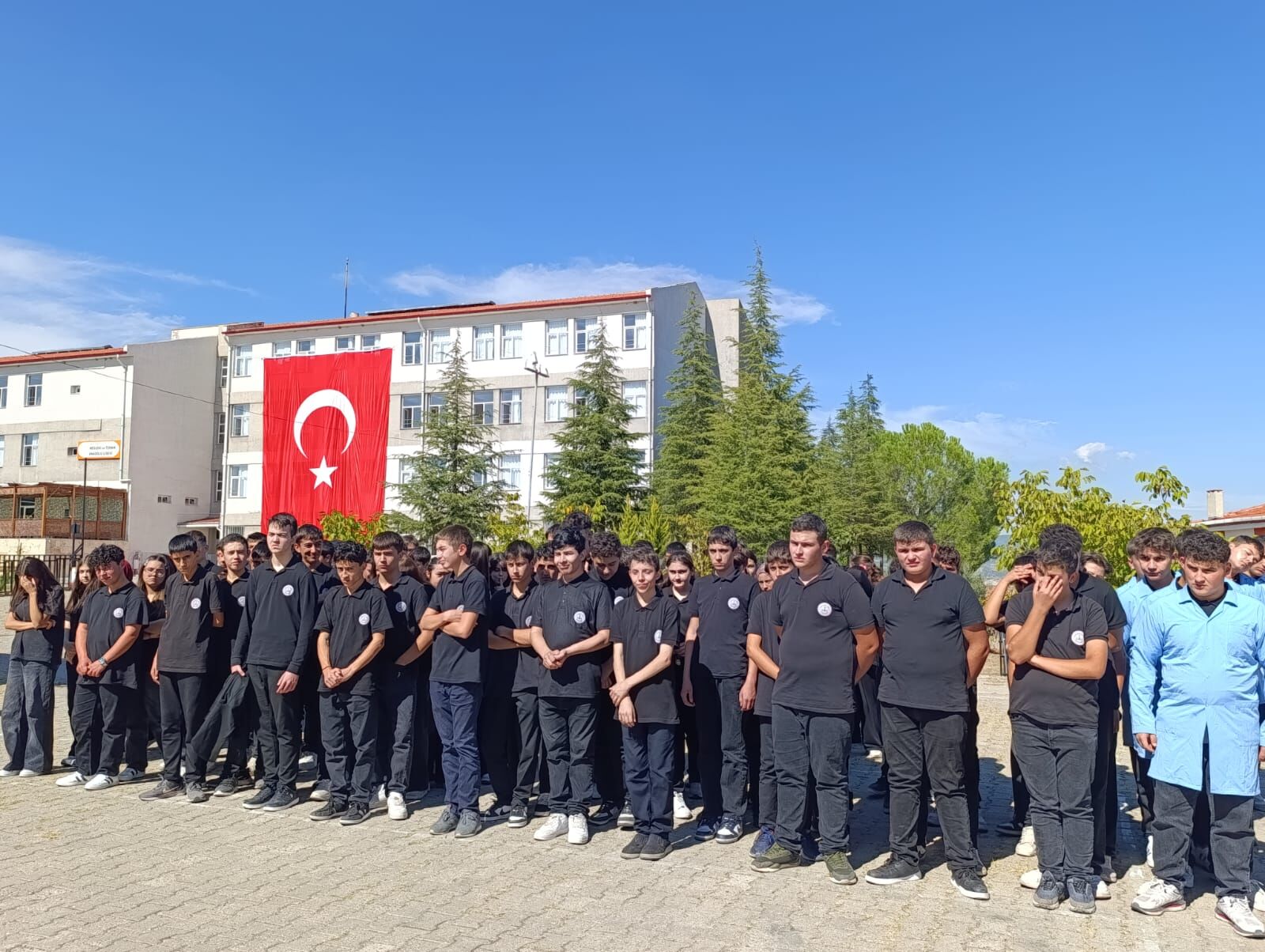Gördes Mesleki Ve Teknik Anadolu Lisesinde Büyük Gurur Gördes’in Güneşi Enerji Vermeye Başladı! (3)